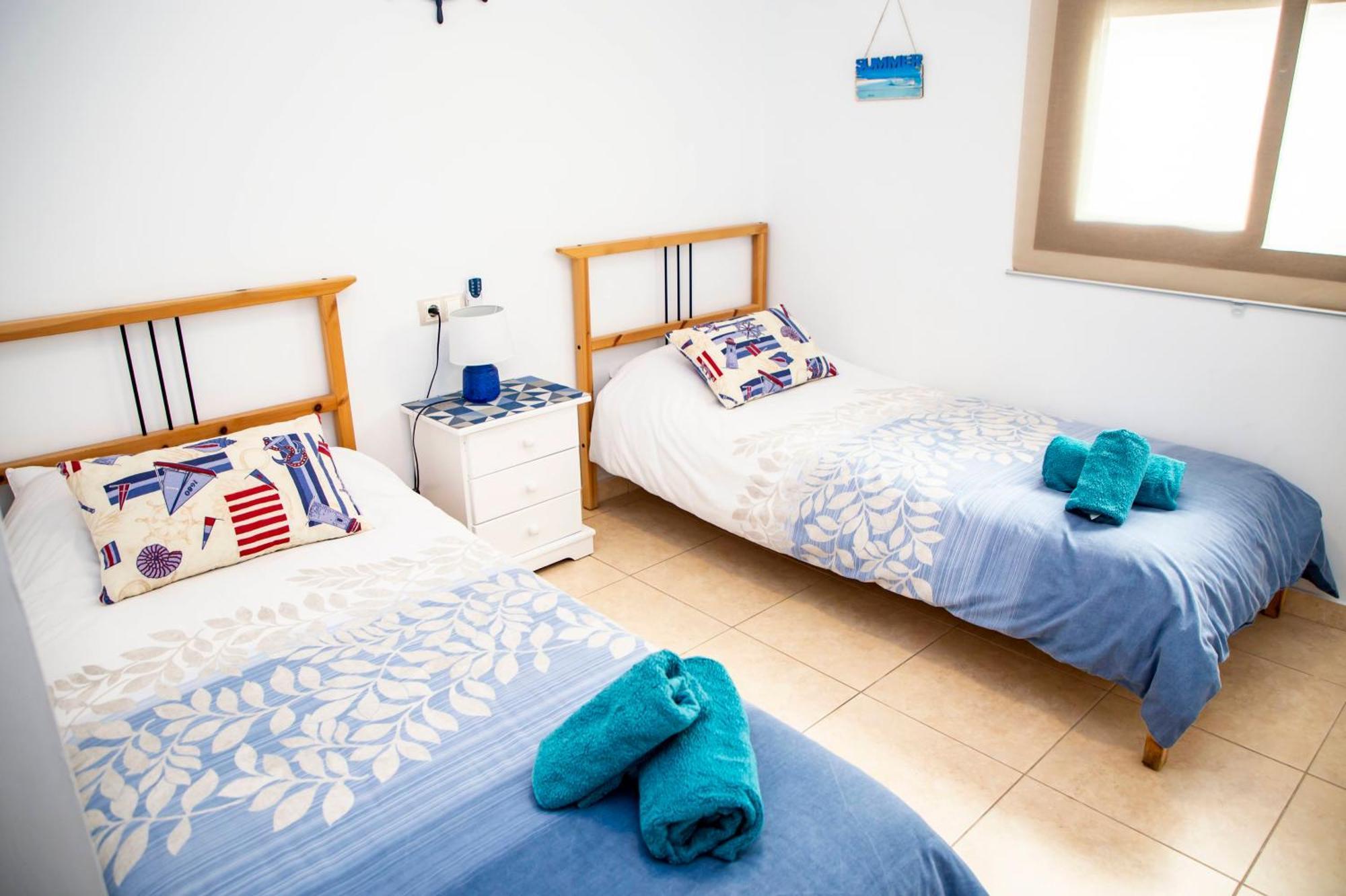 Valdecarretas Cerca De Playa Apartment